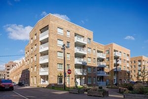 Photo 1- click for photo gallery